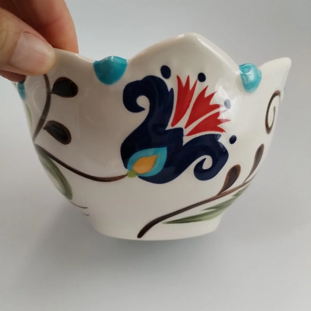 Vida by Eva Mendes for España JARDINE‎ Handcrafted Scalloped Floral Bowl 4.75